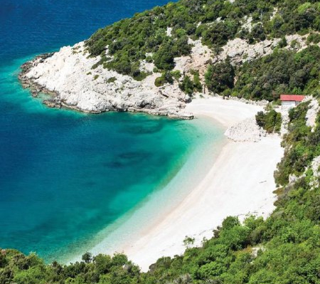 2023 Yaz’ında lüks bir tatil deneyimi yaşamak istiyorsanız Gecce Mekan Life Style ekibimizin sizler için seçtiği Türkiye’nin en iyi ve lüks Deniz kenarı otellerine aşağıda göz atın...