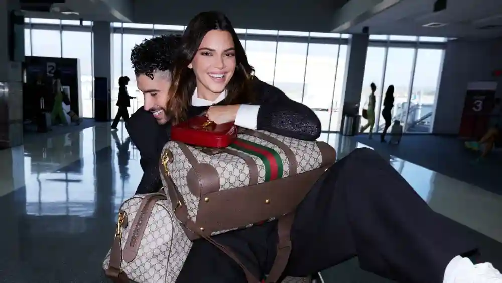 Kendall Jenner & Bad Bunny ilişkilerini Gucci'nin kampanyasında yer alarak resmiyete döktüler!